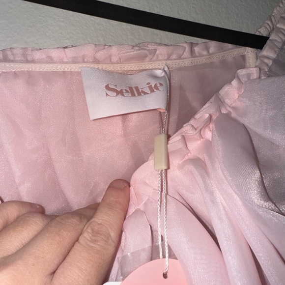 Selkie Rare HTF the loofah candy floss dress ruffle Barbie pink - Picture 10 of 12